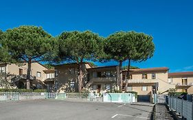 Caletta Apartments